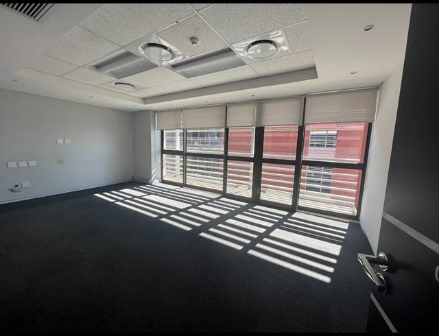 631M² OFFICE TO LET IN MELROSE ARCH
